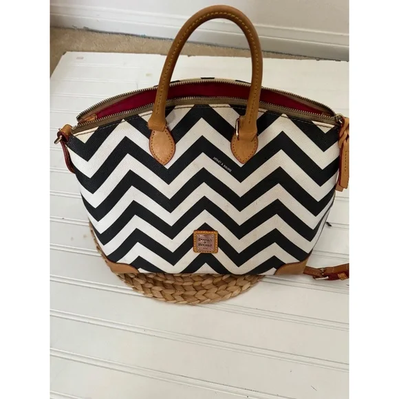 Dooney & Bourke Chevron Leather Satchel Bag Black and White Geometric - Picture 2 of 9